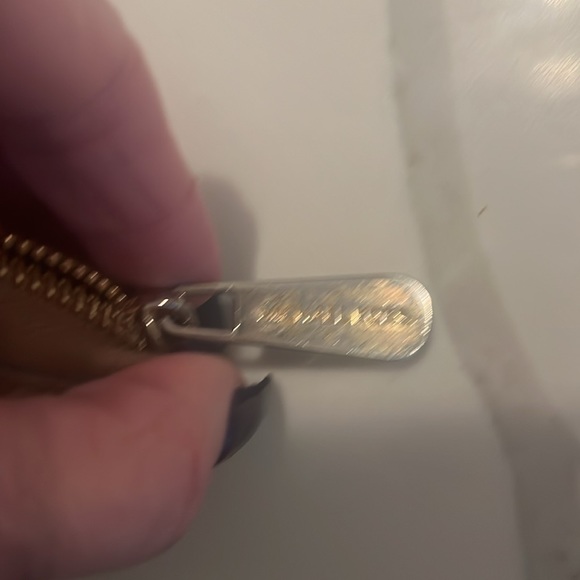 Michael Kors tan zip around wallet with wristlet loop multi pockets - Picture 6 of 7